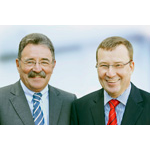 Freuen sich auf die Zusammenarbeit mit der HSG Wetzlar: CURSOR-Vorst&auml;nde J&uuml;rgen Topp (li.) und Thomas R&uuml;hl.